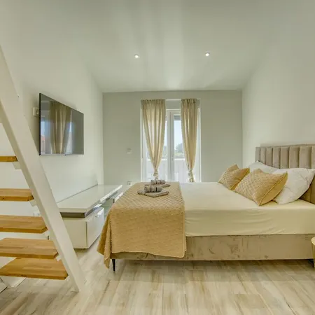 Solea With Pool Dom wakacyjny *