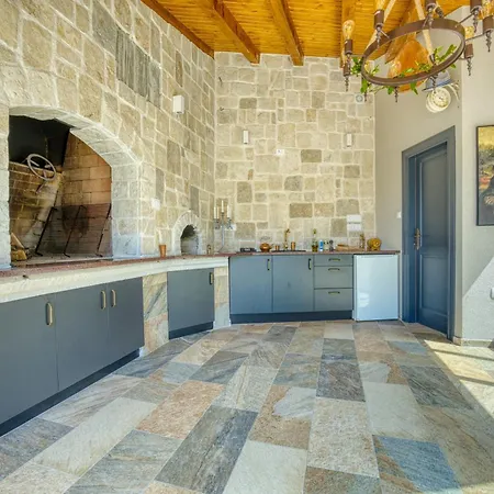 Dom wakacyjny Solea With Pool Bibinje