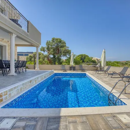 Solea With Pool * Bibinje
