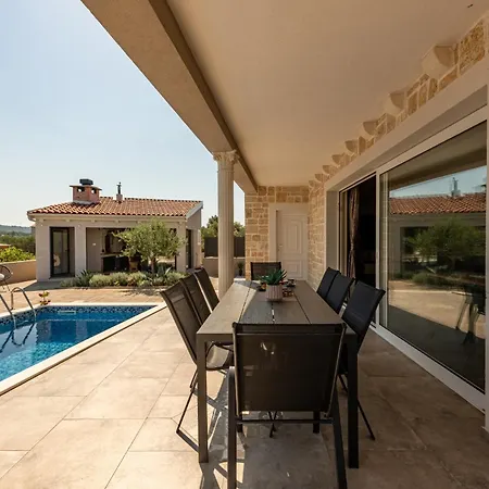 Solea With Pool Ferienhaus Bibinje
