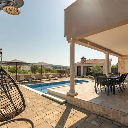 Holiday home Solea With Pool Bibinje